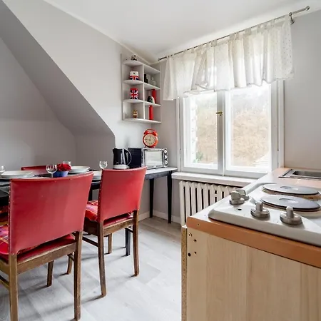 Apartament Kolonialny Apartment *